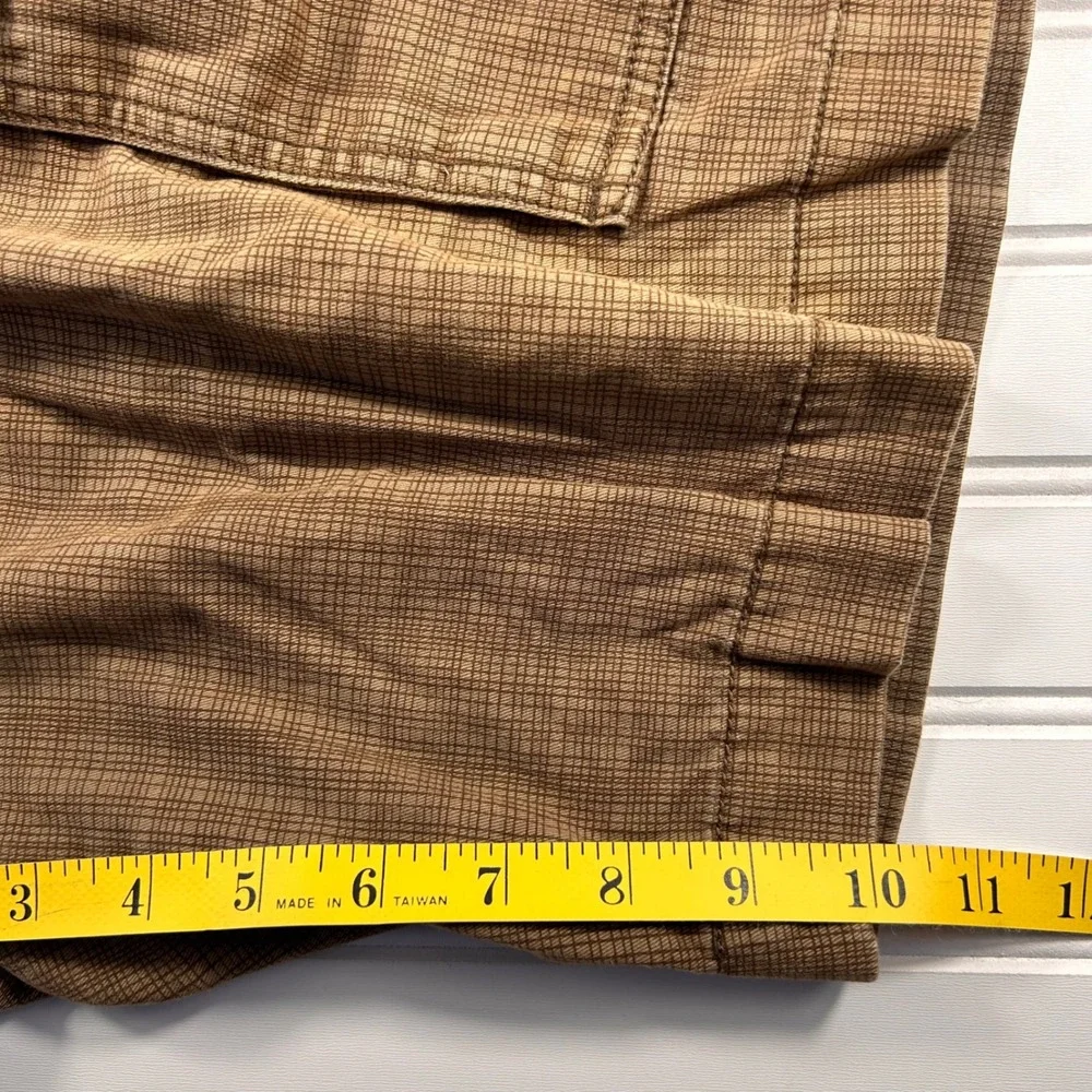 Kahala 1936 Crosshatch Plaid Cargo Shorts Mens 33 Brown Textured Grid Hawaiian
